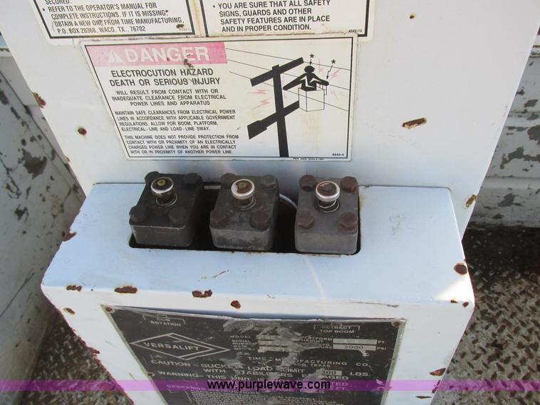 image for item K2024 1999 Ford F350 Super Duty bucket truck