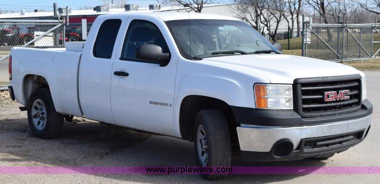 image for item K2307 2008 GMC Sierra 1500 pickup truck