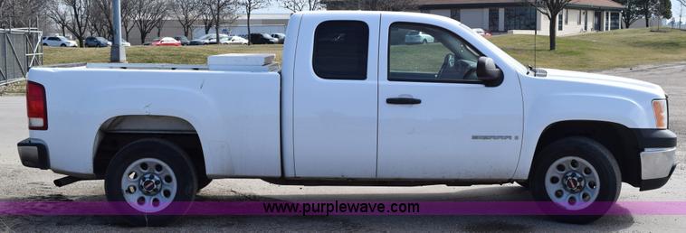 image for item K2307 2008 GMC Sierra 1500 pickup truck