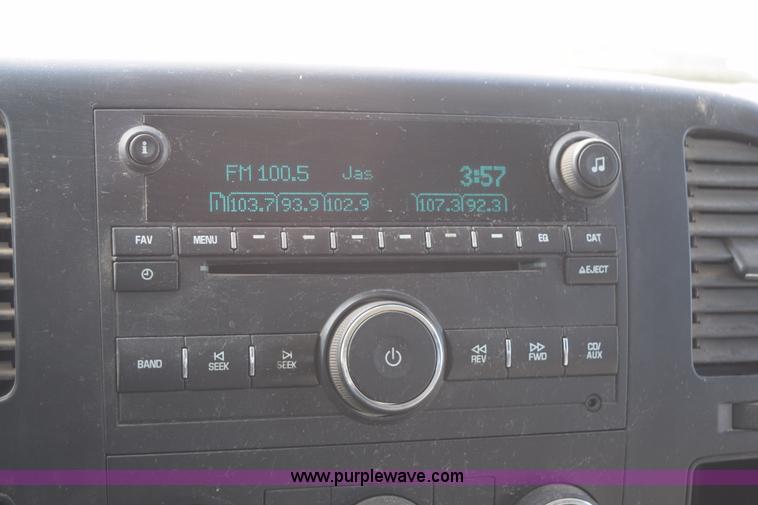 image for item K2307 2008 GMC Sierra 1500 pickup truck