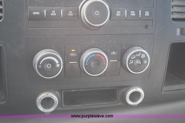 image for item K2307 2008 GMC Sierra 1500 pickup truck