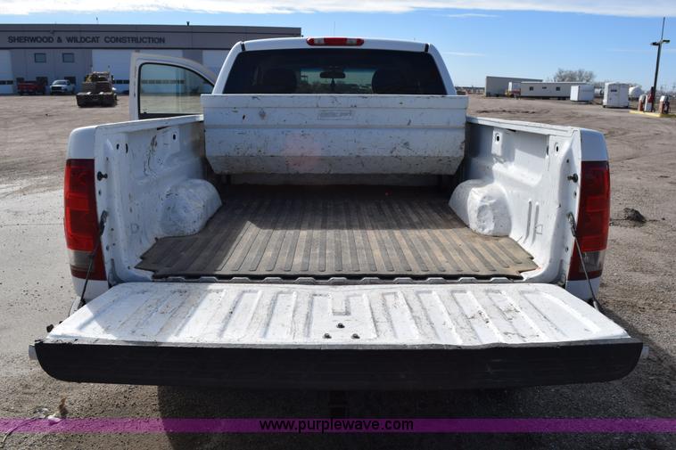 image for item K2307 2008 GMC Sierra 1500 pickup truck