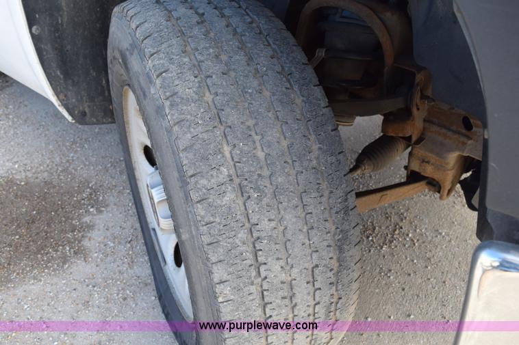 image for item K2307 2008 GMC Sierra 1500 pickup truck