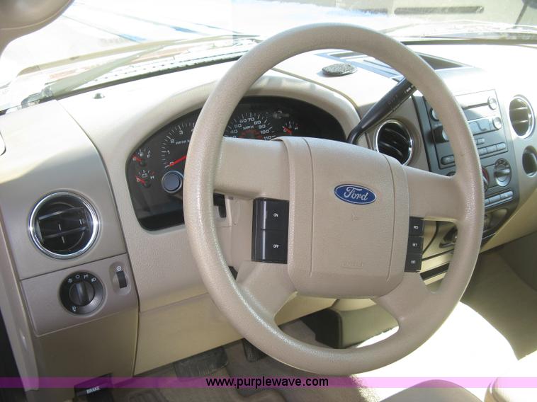 image for item K2875 2006 Ford F150 XLT SuperCab pickup truck