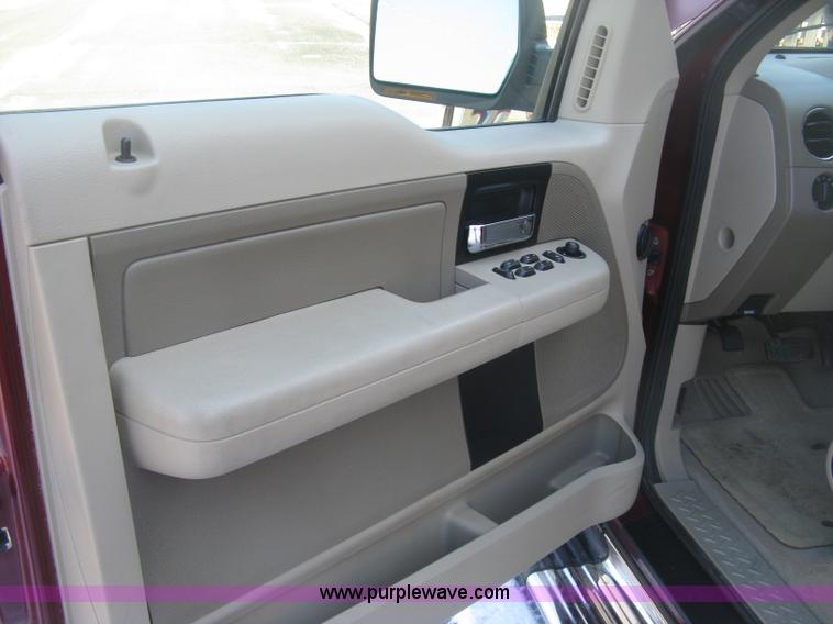 image for item K2875 2006 Ford F150 XLT SuperCab pickup truck