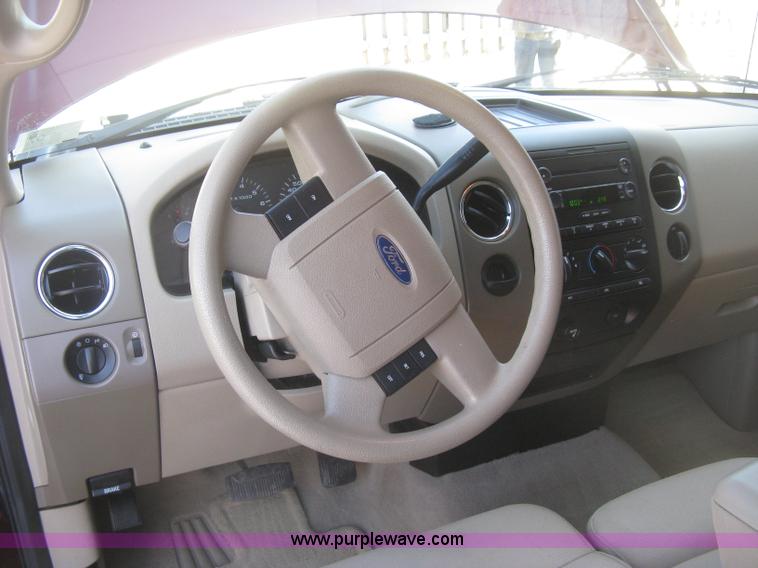 image for item K2875 2006 Ford F150 XLT SuperCab pickup truck