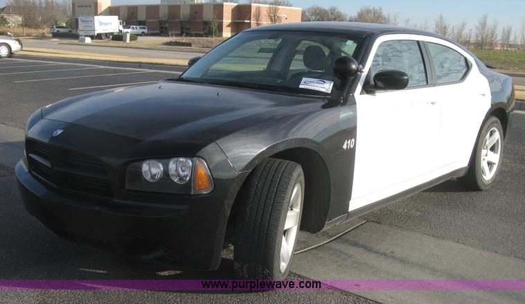 image for item K2879 2010 Dodge Charger Police
