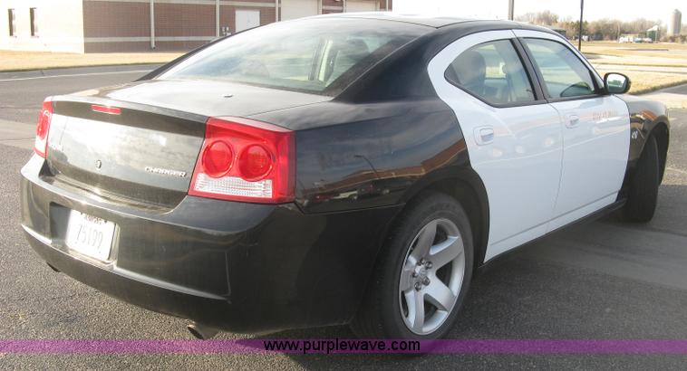 image for item K2879 2010 Dodge Charger Police