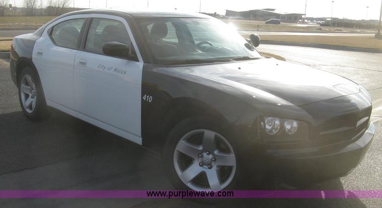 image for item K2879 2010 Dodge Charger Police