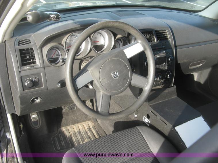 image for item K2879 2010 Dodge Charger Police