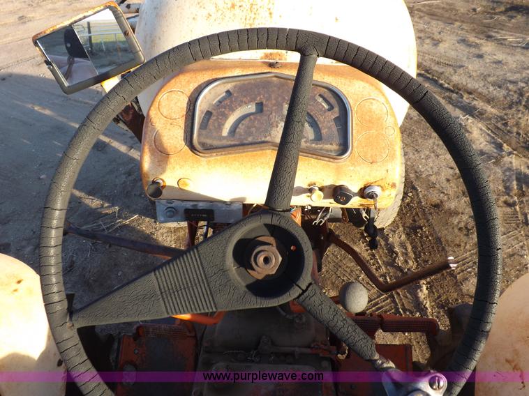 image for item K3181 Case 830 tractor