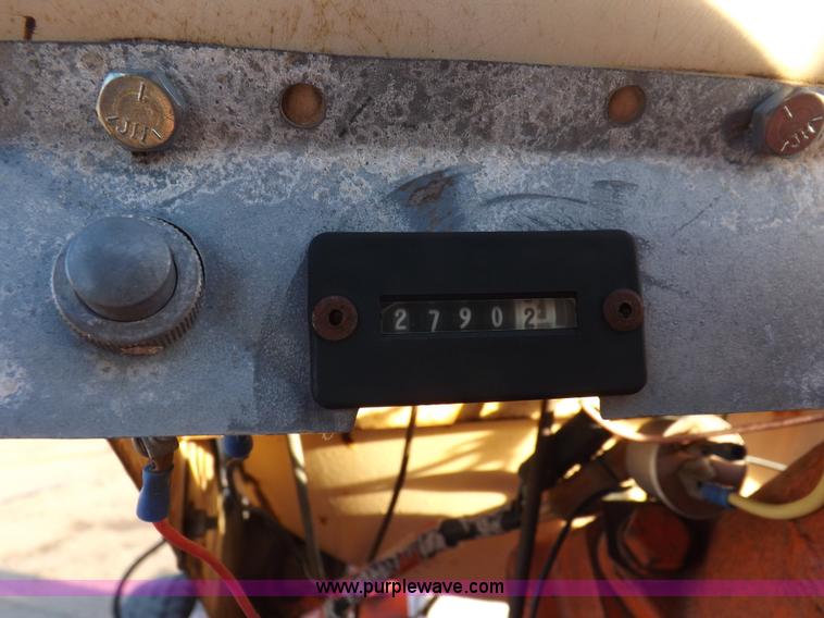 image for item K3181 Case 830 tractor