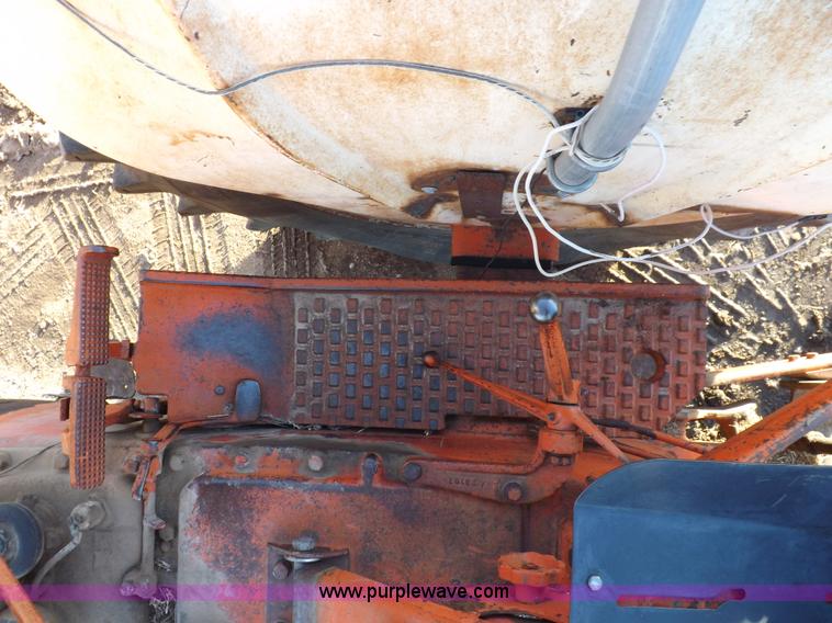 image for item K3181 Case 830 tractor