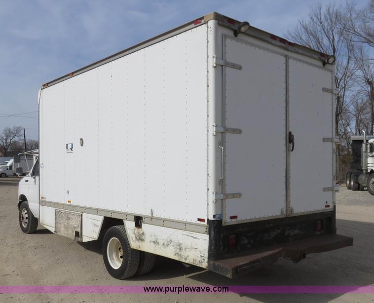 image for item K7206 1996 Ford Econoline E450 box truck