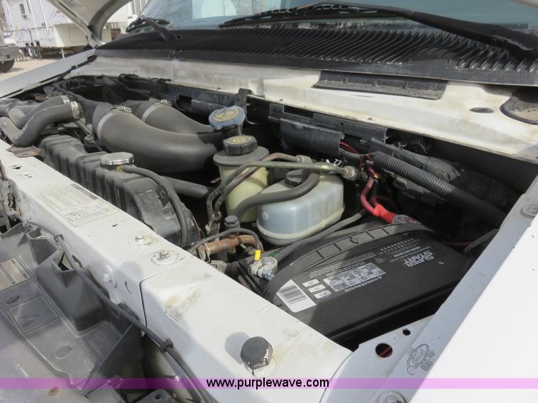 image for item K7206 1996 Ford Econoline E450 box truck