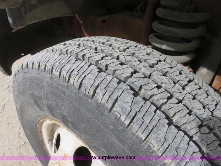 image for item K7206 1996 Ford Econoline E450 box truck