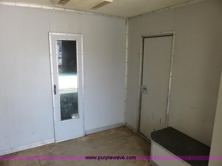 image for item K7206 1996 Ford Econoline E450 box truck