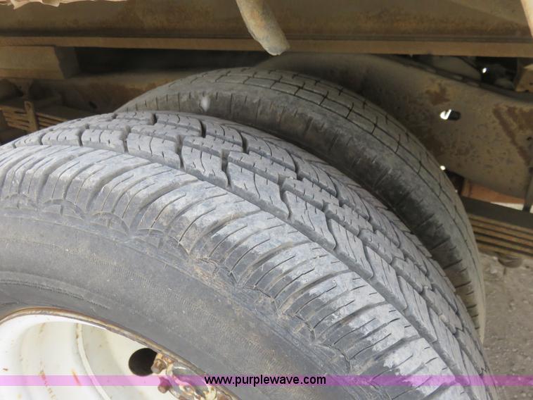 image for item K7206 1996 Ford Econoline E450 box truck