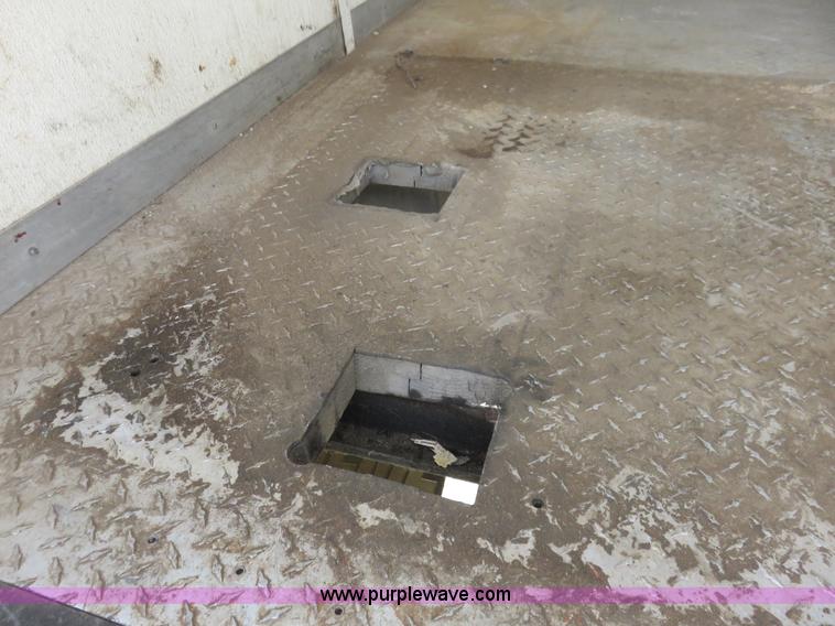 image for item K7206 1996 Ford Econoline E450 box truck