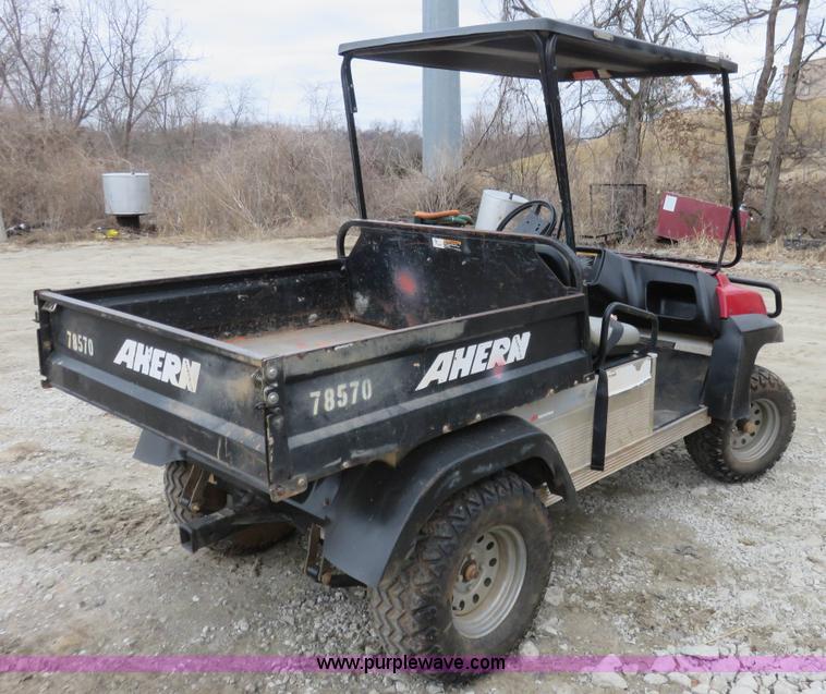 image for item K7216 2007 Club Car utility vehicle