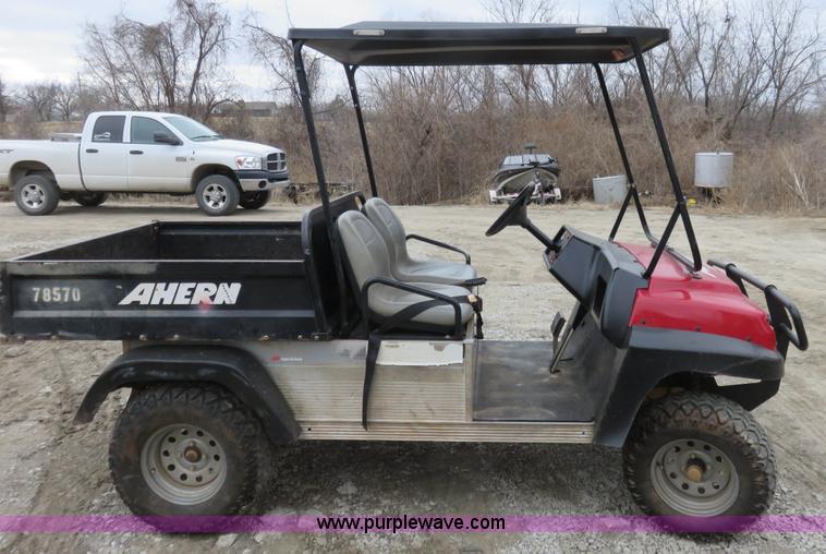 image for item K7216 2007 Club Car utility vehicle