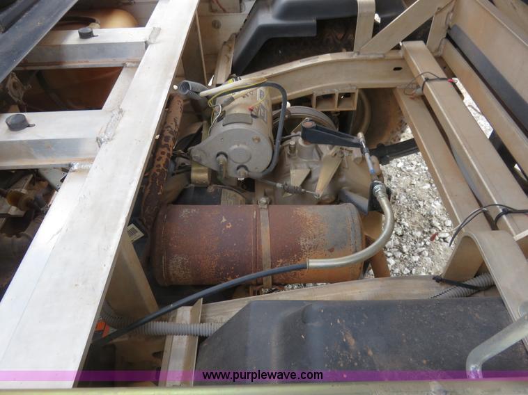 image for item K7216 2007 Club Car utility vehicle