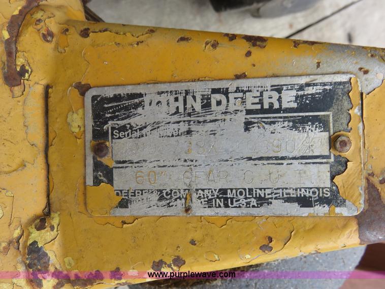 image for item K7219 1994 John Deere 770 utility tractor