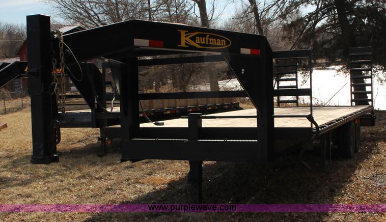 image for item L6563 2008 Kaufman gooseneck trailer