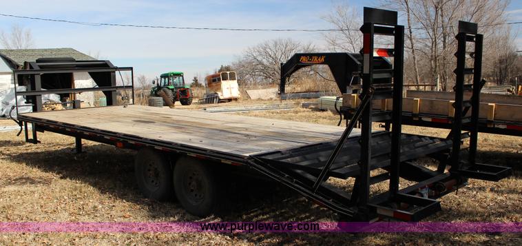 image for item L6563 2008 Kaufman gooseneck trailer
