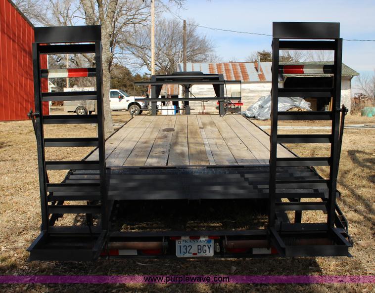 image for item L6563 2008 Kaufman gooseneck trailer