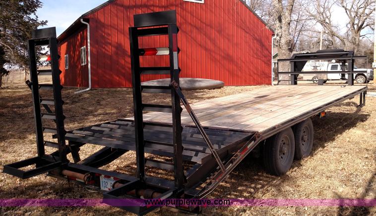 image for item L6563 2008 Kaufman gooseneck trailer
