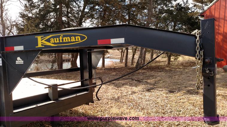 image for item L6563 2008 Kaufman gooseneck trailer