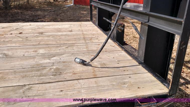 image for item L6563 2008 Kaufman gooseneck trailer