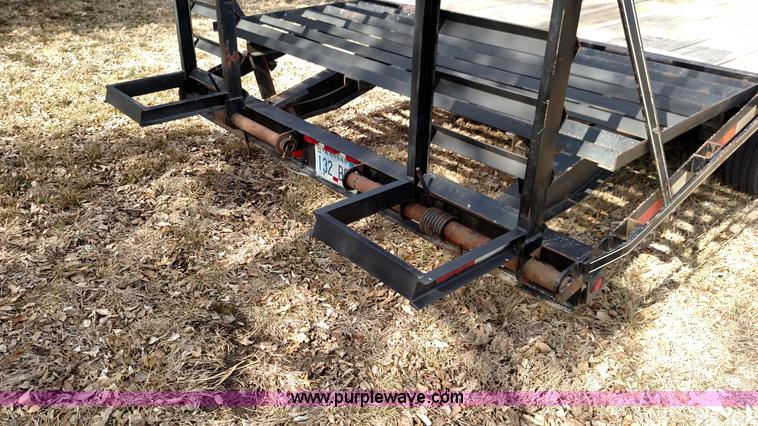 image for item L6563 2008 Kaufman gooseneck trailer