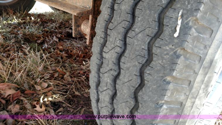 image for item L6563 2008 Kaufman gooseneck trailer