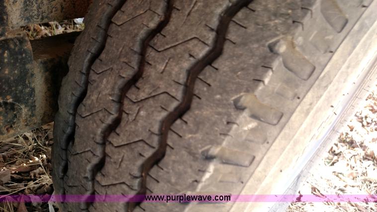 image for item L6563 2008 Kaufman gooseneck trailer