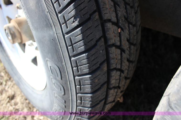 image for item L6603 2000 Haulmark enclosed cargo trailer