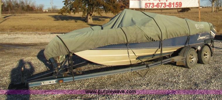 image for item Z9617 1989 Sunbird Eurosport II boat