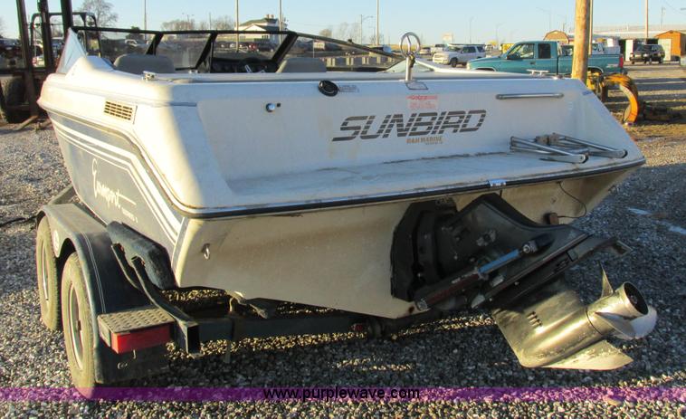 image for item Z9617 1989 Sunbird Eurosport II boat