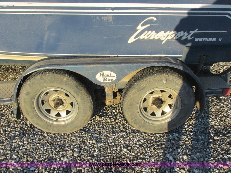 image for item Z9617 1989 Sunbird Eurosport II boat