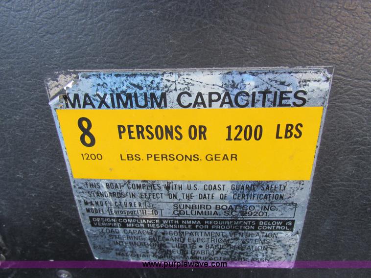 image for item Z9617 1989 Sunbird Eurosport II boat