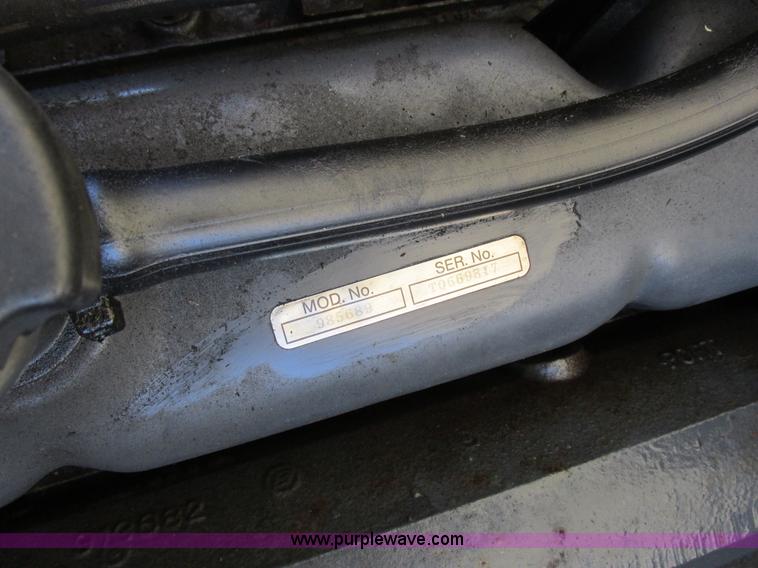 image for item Z9617 1989 Sunbird Eurosport II boat