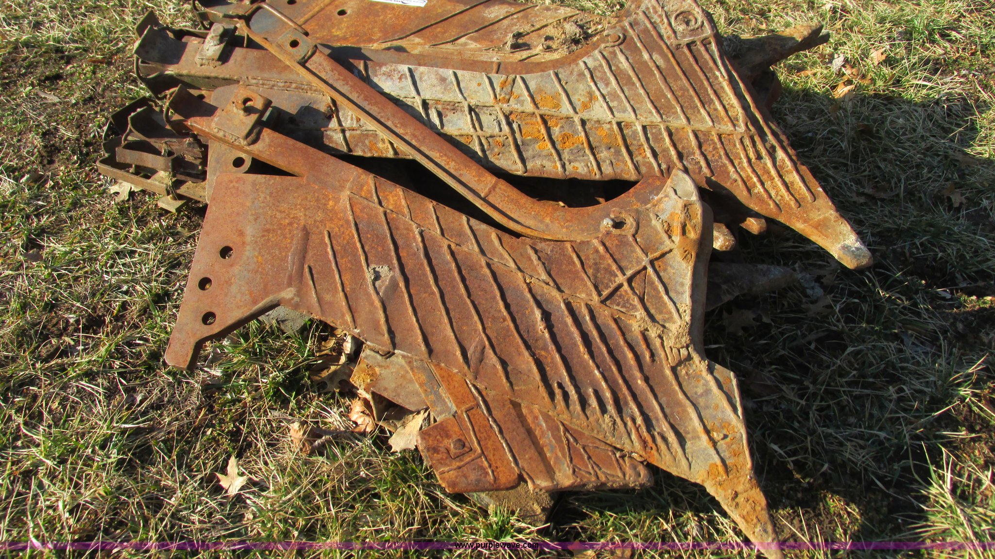 Vermeer 475A cable plow blade in Halfway, MO Item AY9971 sold