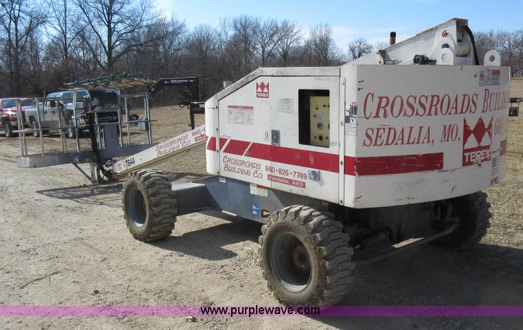 image for item AV9904 Terex TB44 boom lift