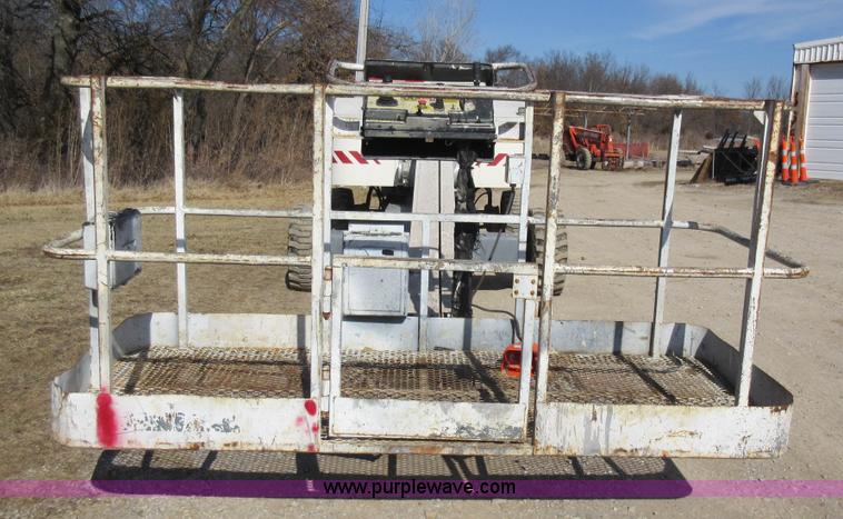 image for item AV9904 Terex TB44 boom lift