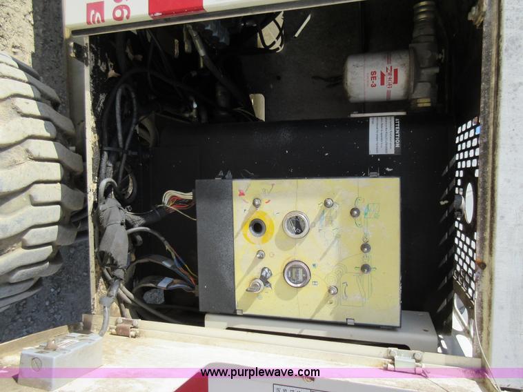 image for item AV9904 Terex TB44 boom lift