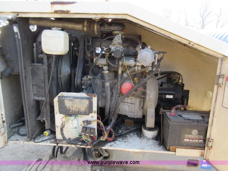 image for item AV9904 Terex TB44 boom lift