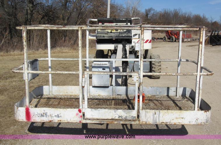 image for item AV9904 Terex TB44 boom lift