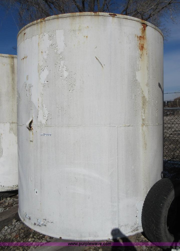 image for item AV9971 8' x 8' steel tank