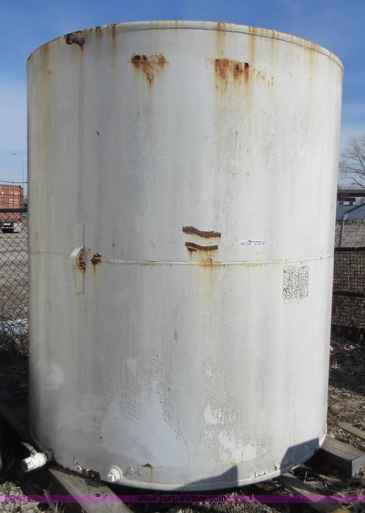 image for item AV9972 8' x 8' steel tank